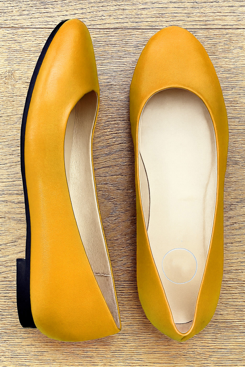 NOA OCKERFARBENES LEDER