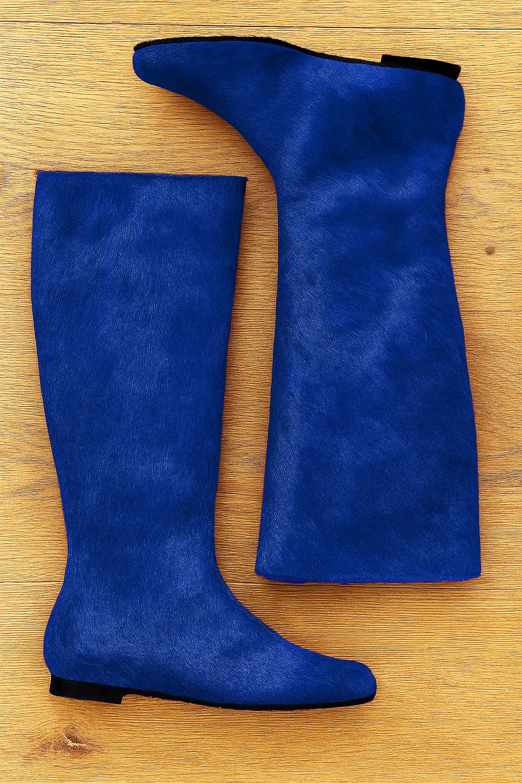 CINDY CAVALLINO BLUETTE