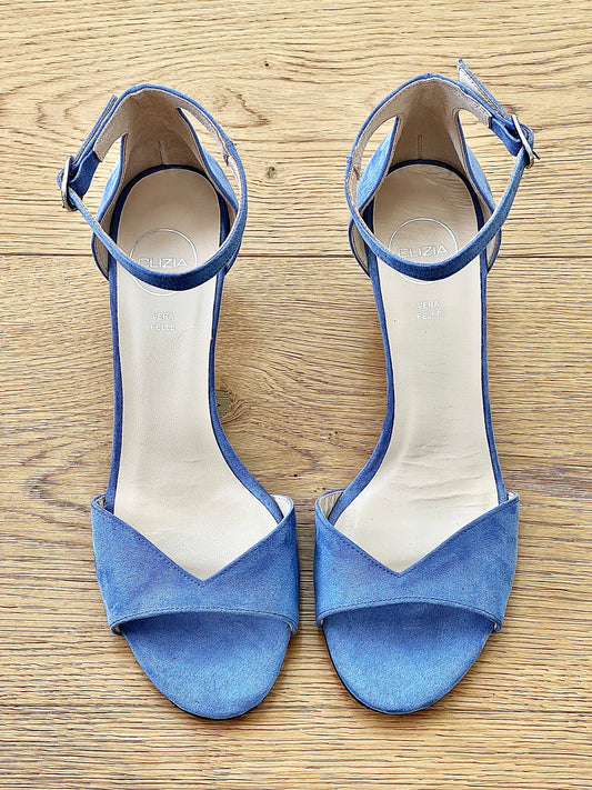 SHYLA HELLBLAU WILDLEDER