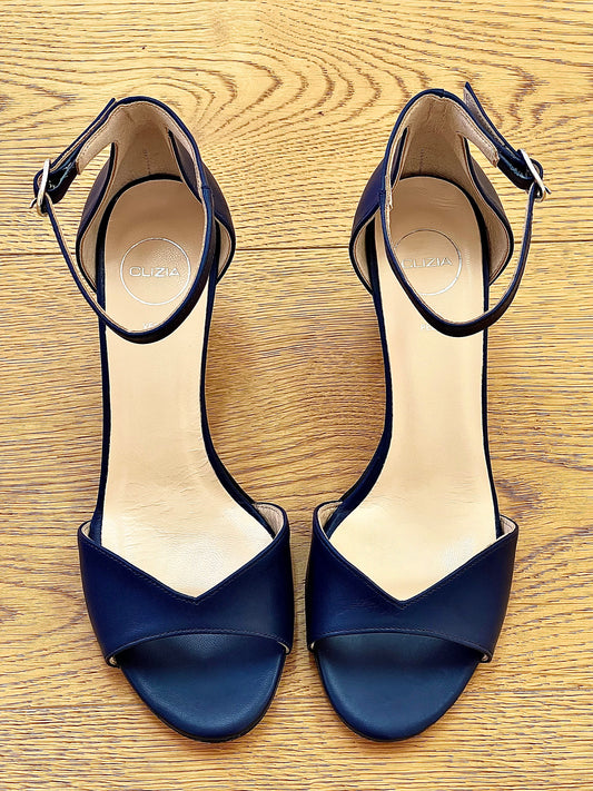 DAPHNE BLAUES LEDER