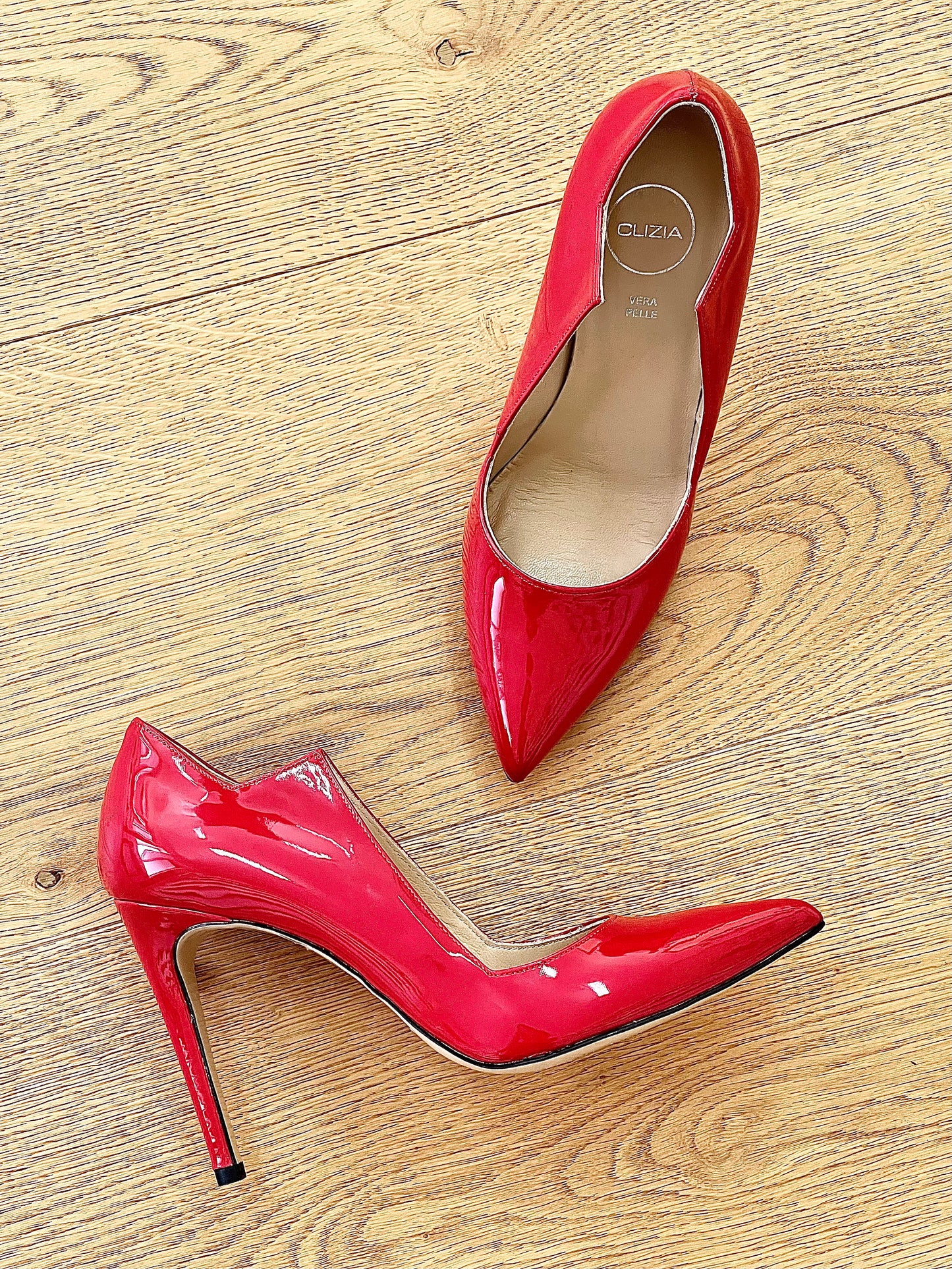 ROTE FARBE