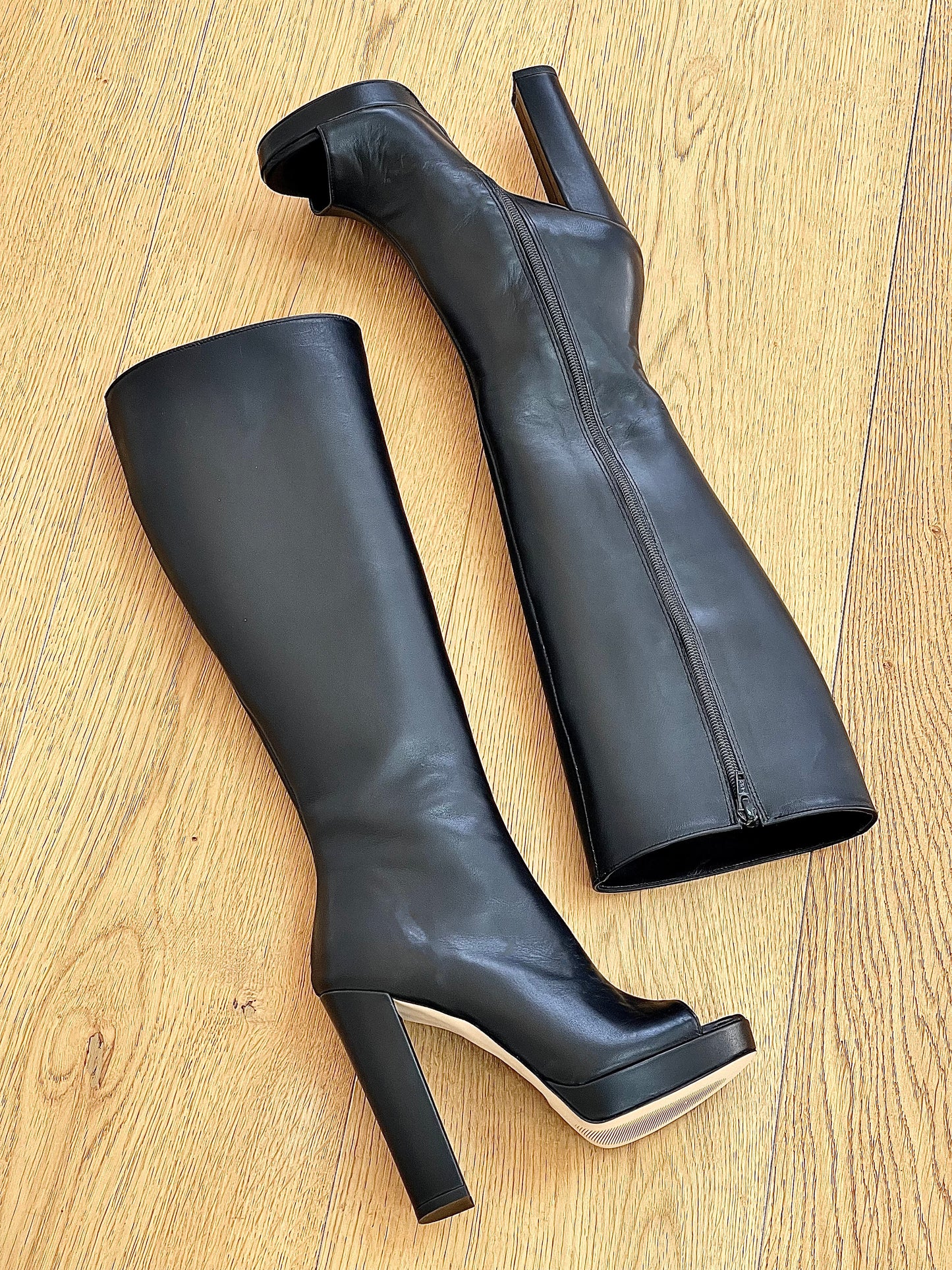 NORES LEDER SCHWARZ