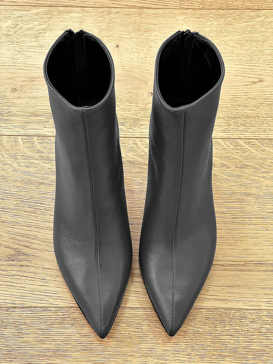 IRIS LEDER GRAU