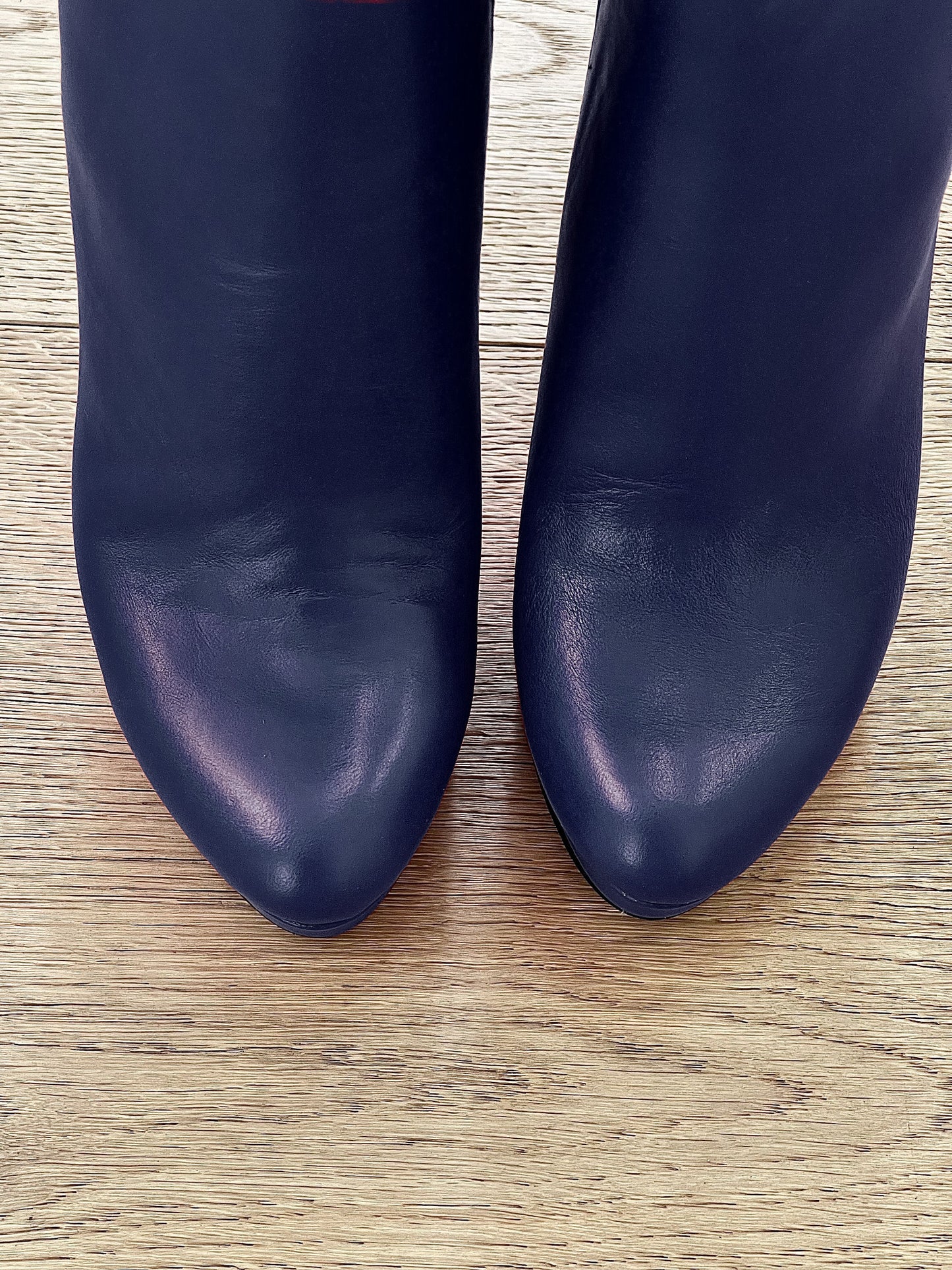 LOREN BLAU LEDER