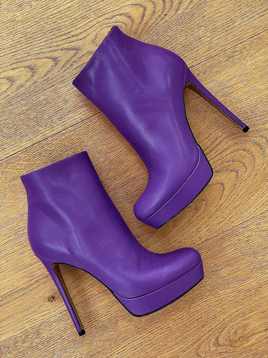 LOREN LILA LEDER