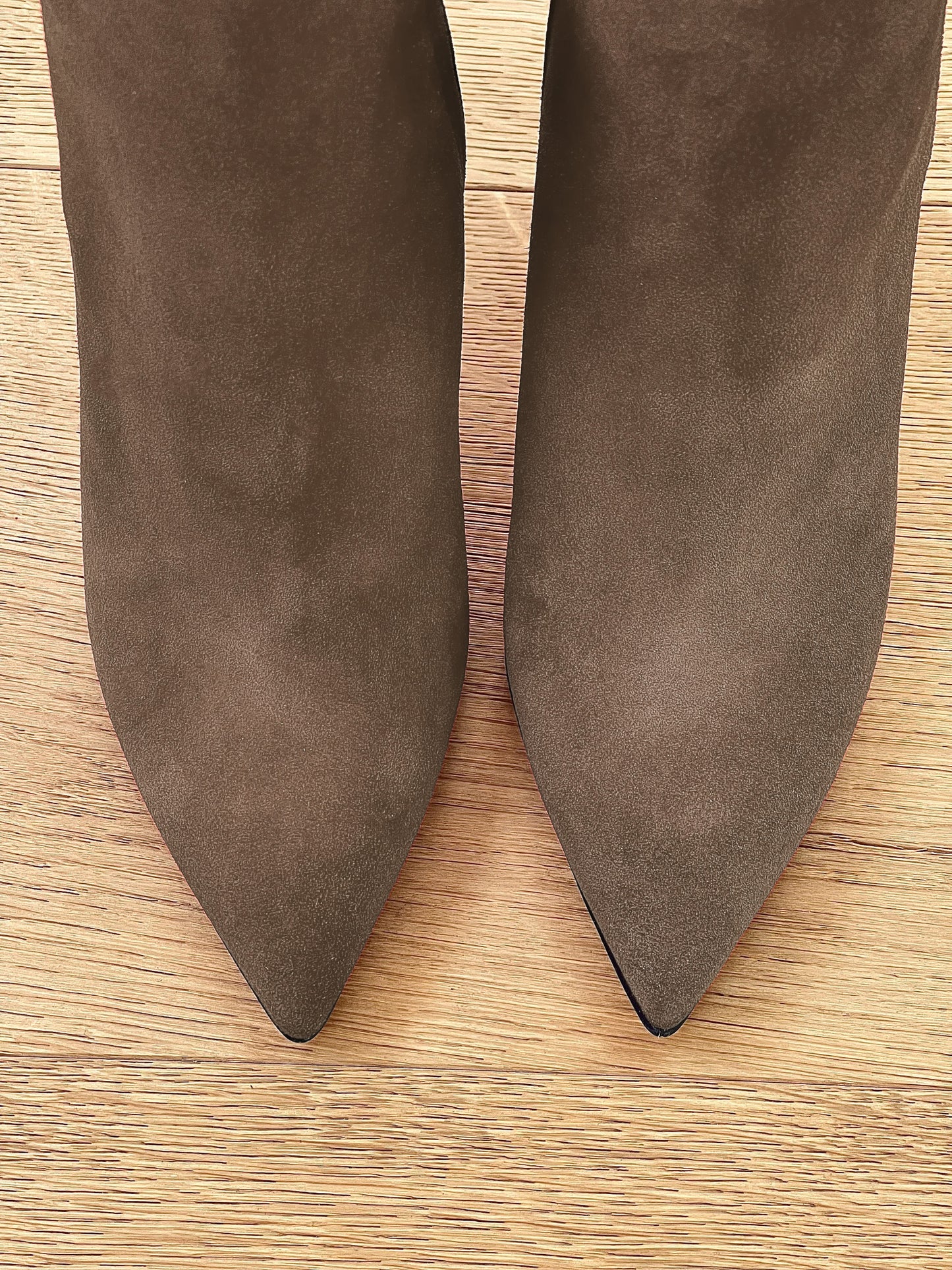 TAUPE WILDLEDER TITA