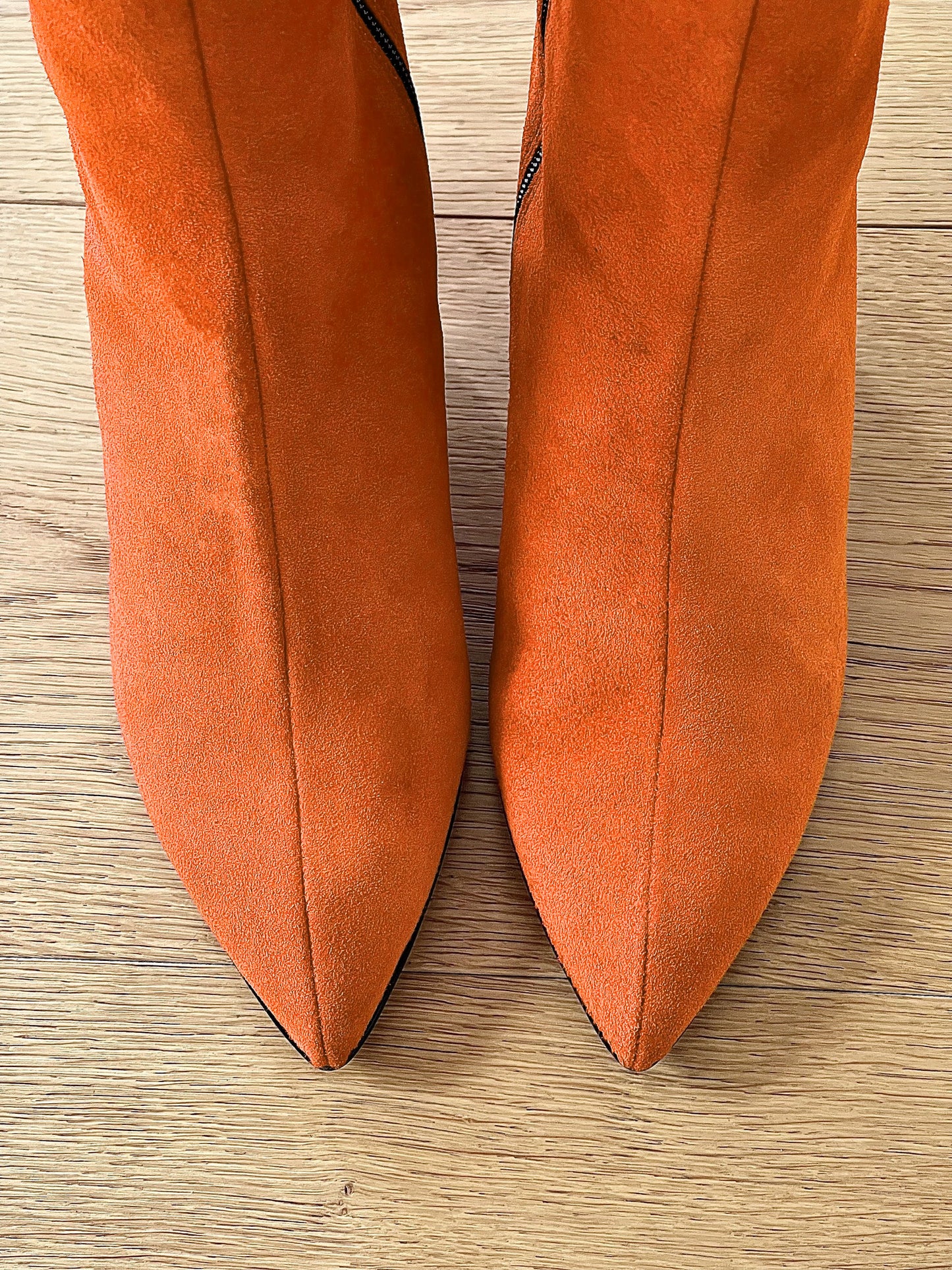 MARKE ORANGE WILDLEDER