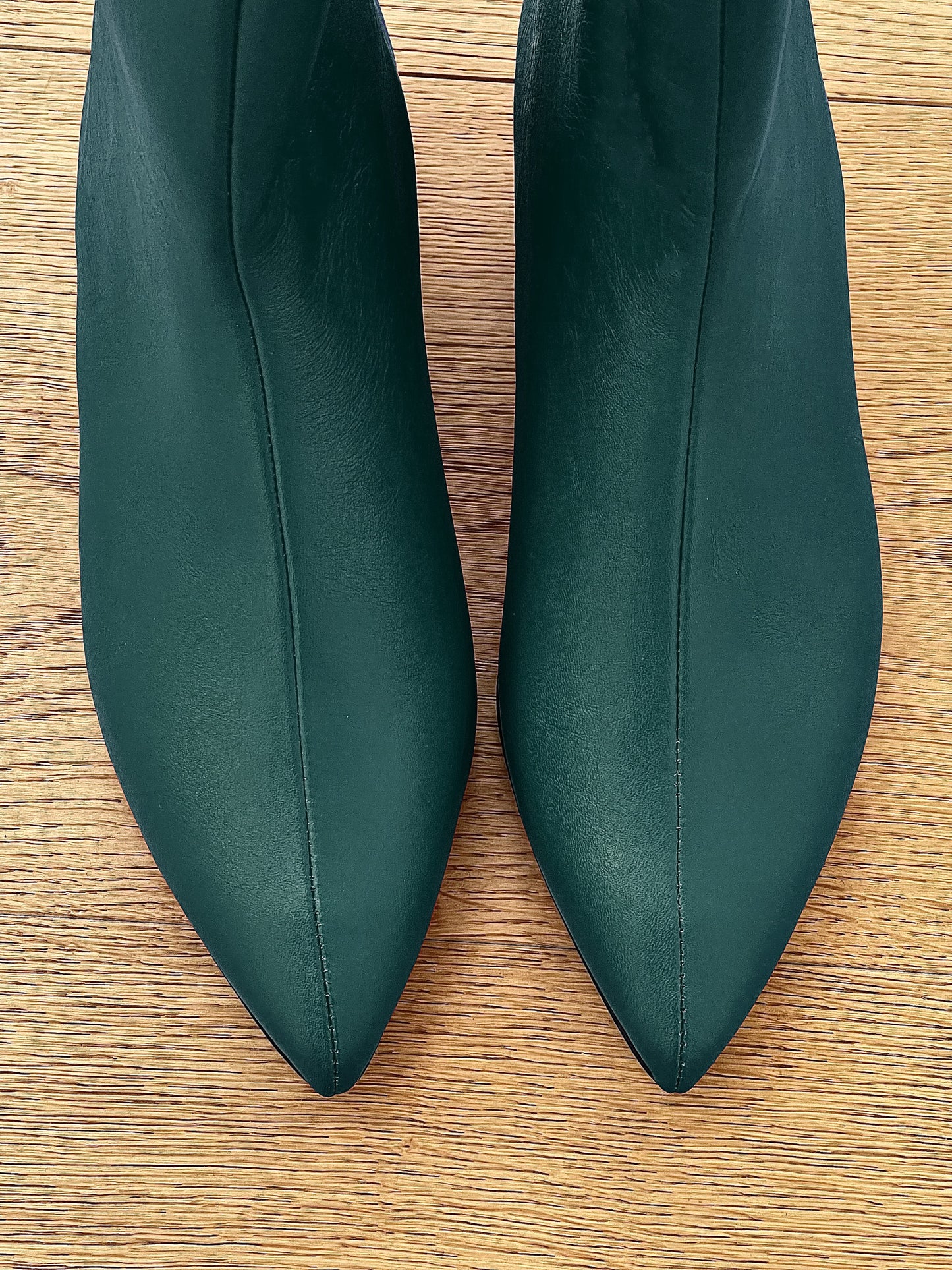 PLANET LEDER FLASCHE