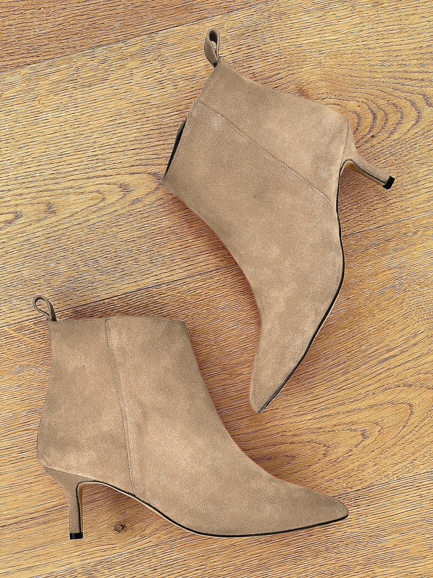 BEIGE WILDLEDER LIOR