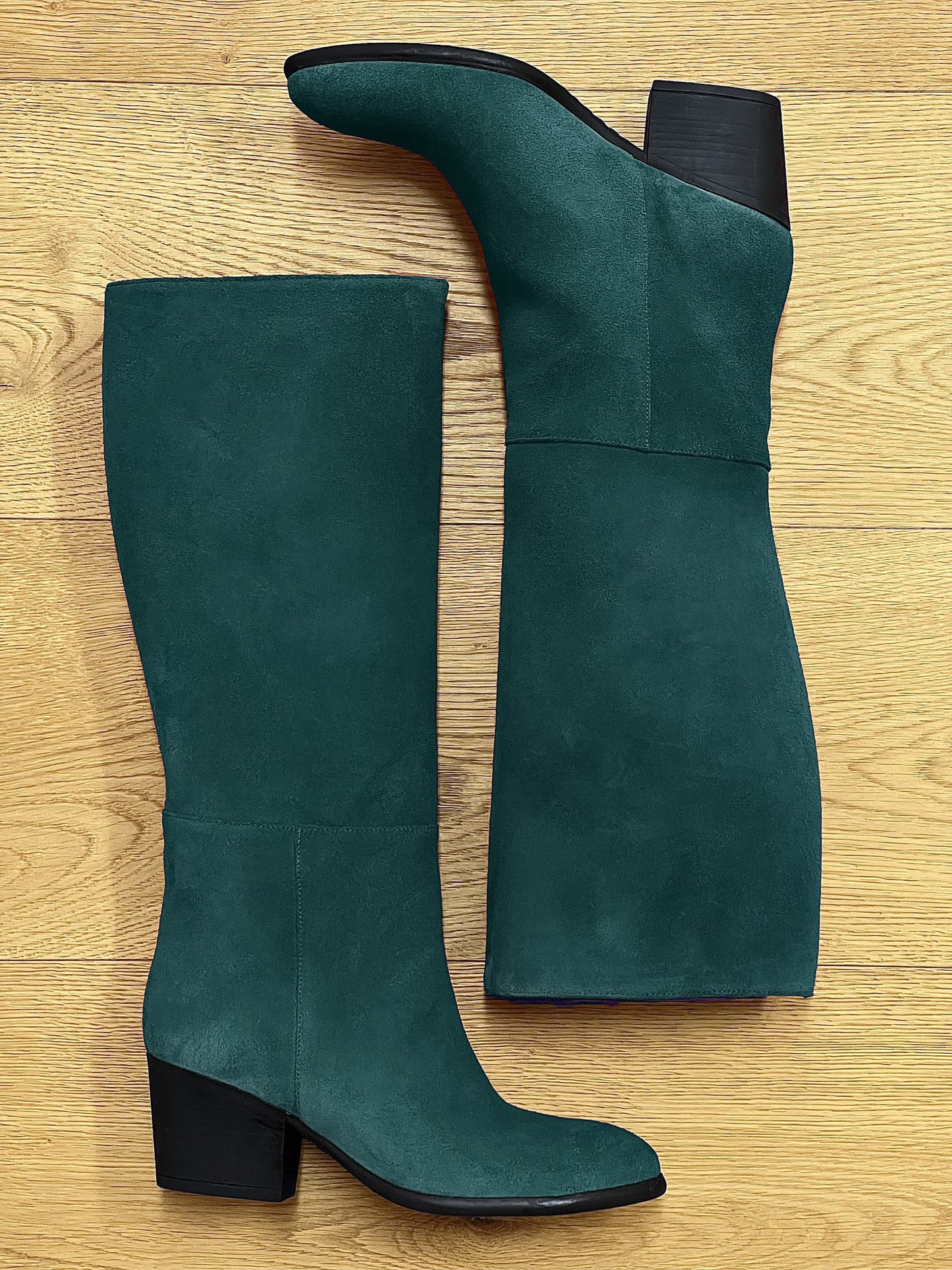 FLASCHE AUS KINEM WILDLEDER