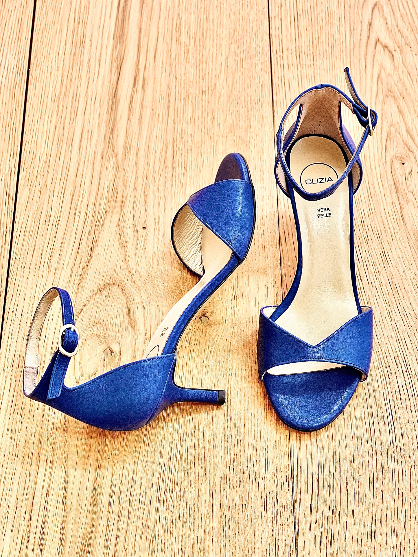 SHYLA LEDER BLUETTE