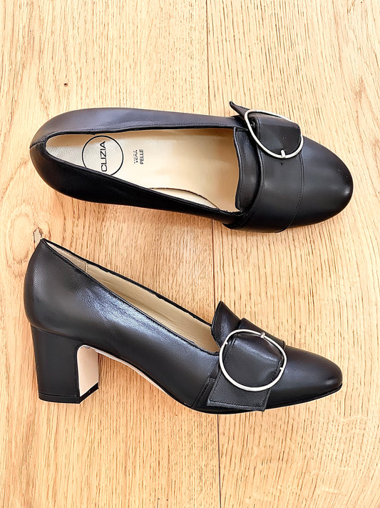 SCHWARZES LEDER PRUE