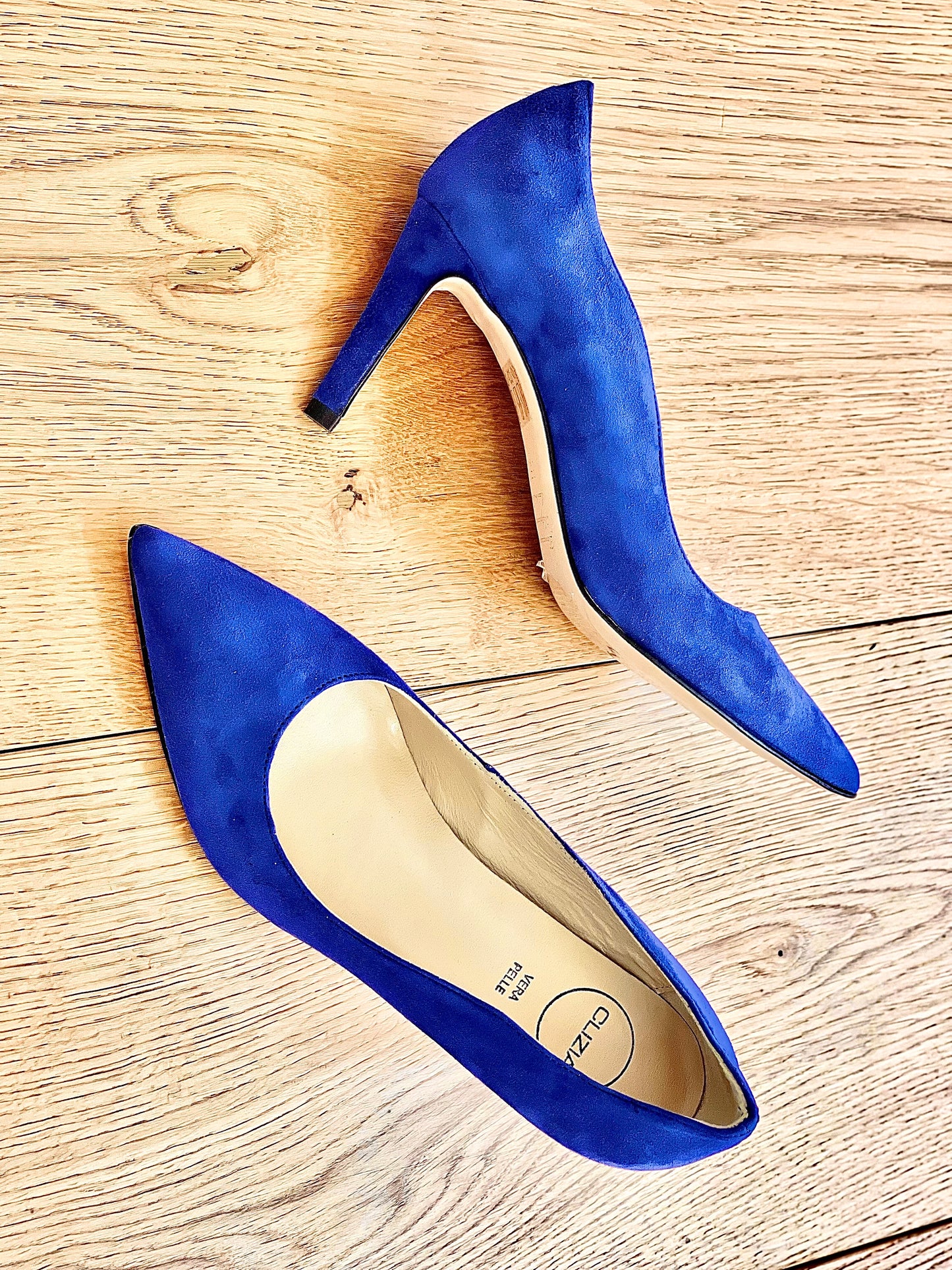 LENA BLAU WILDLEDER