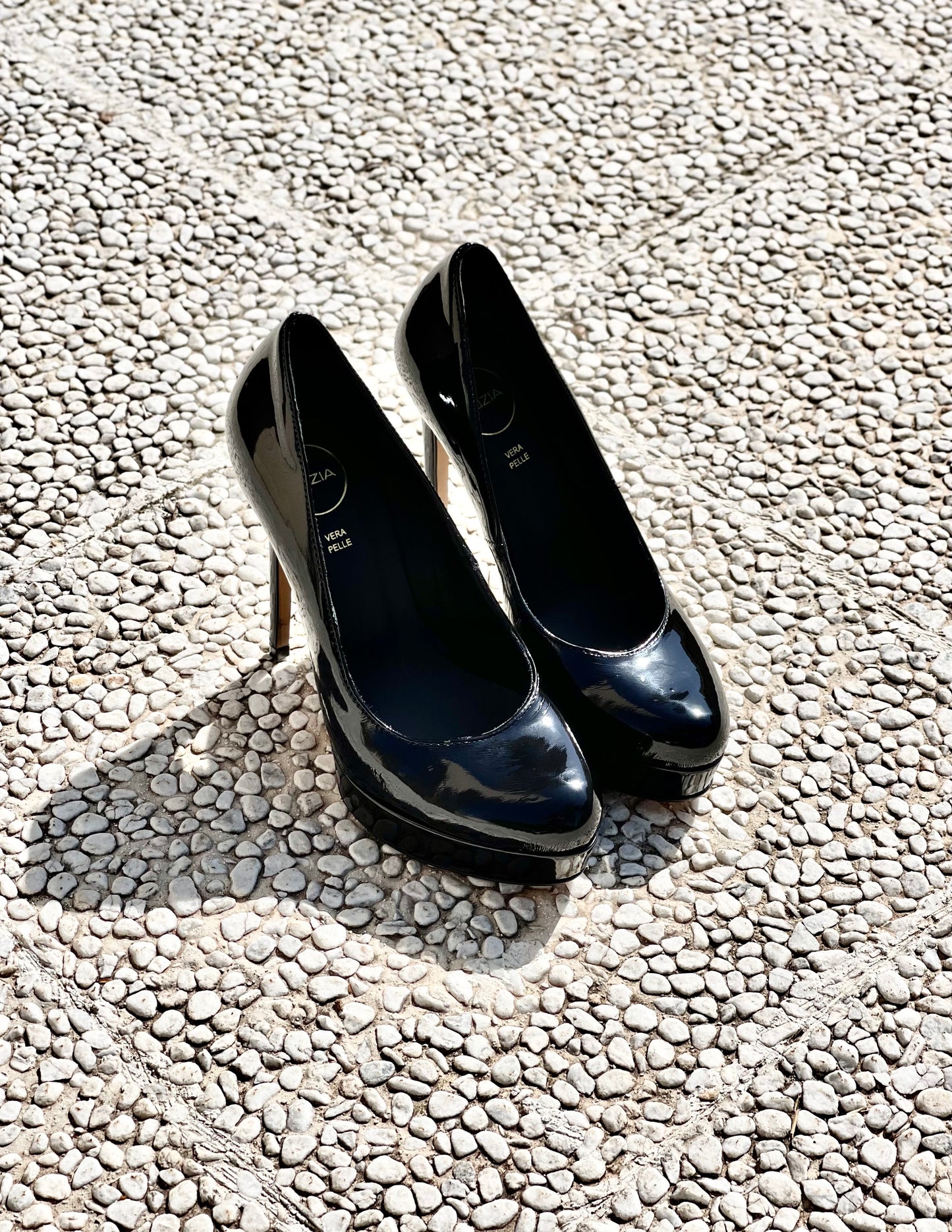SOGAR SCHWARZE FARBE