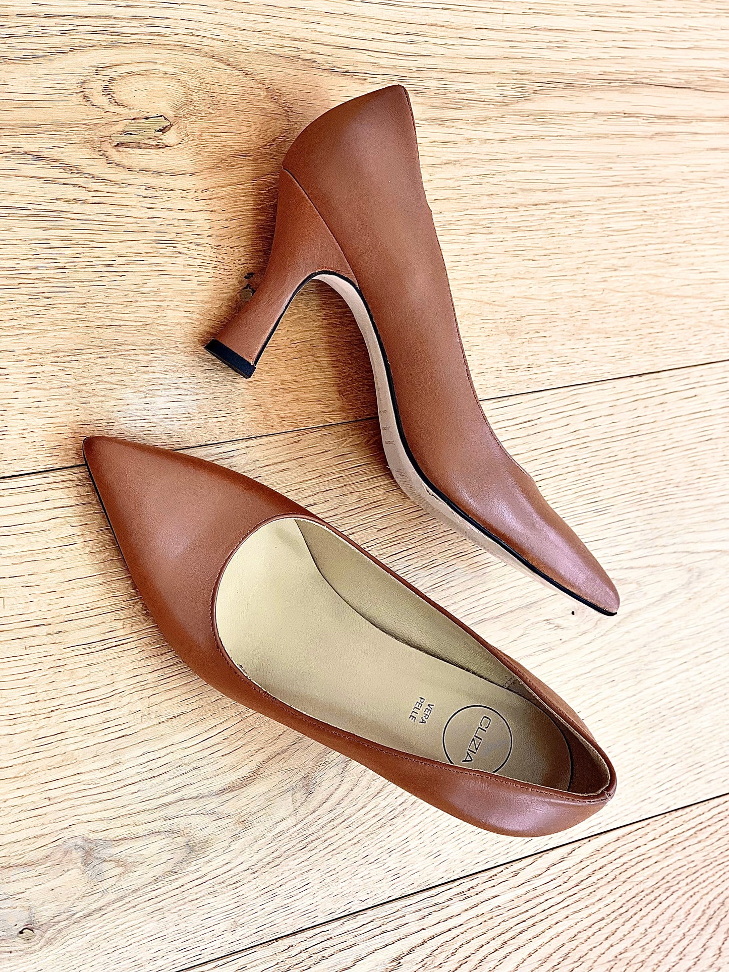 JOAN COGNAC LEDER