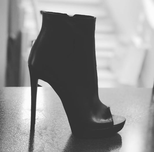 LONDON LEDER SCHWARZ