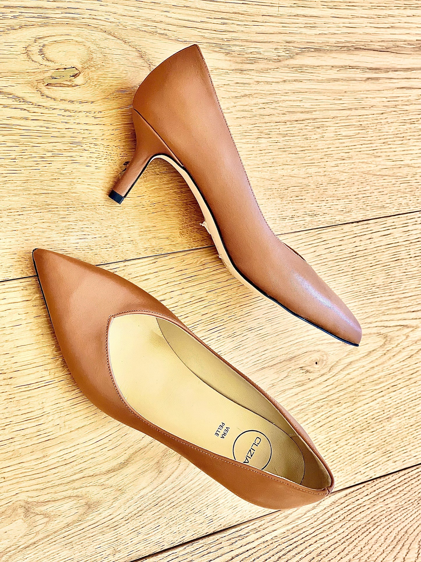 SUSAN COGNAC LEDER