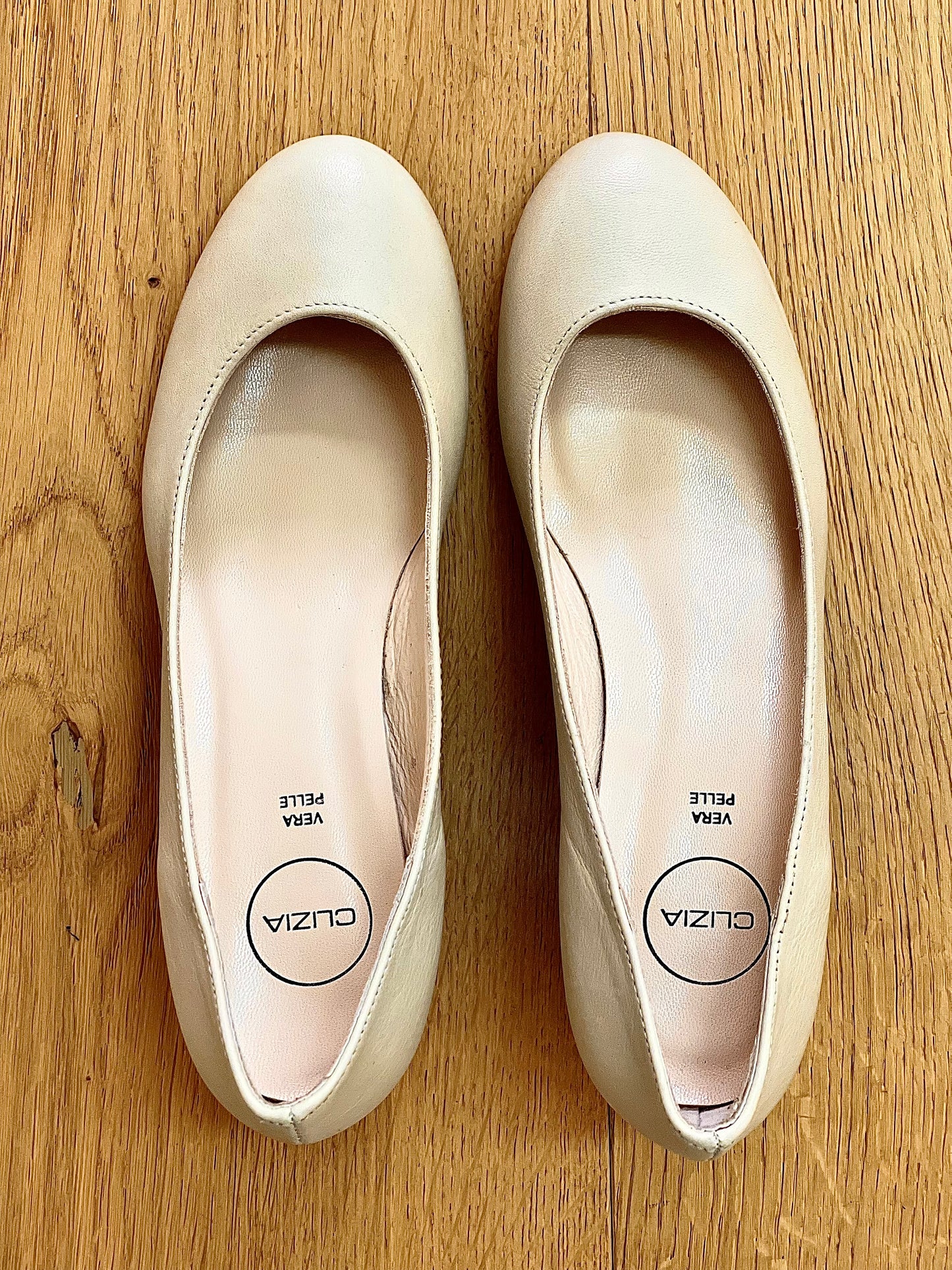 LEDER BEIGE TAYLOR