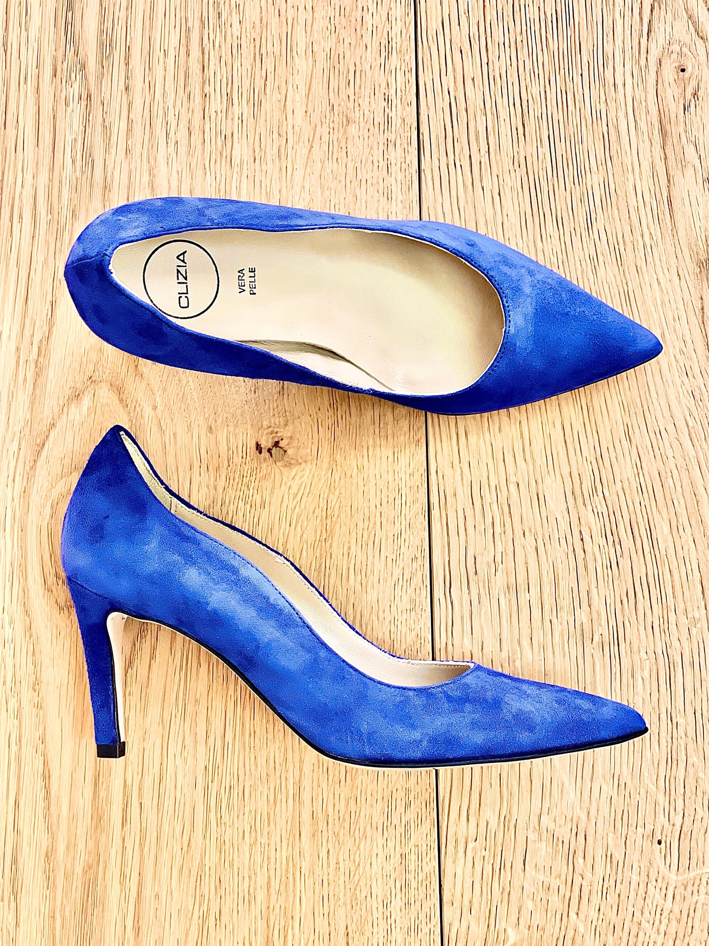 LENA BLAU WILDLEDER