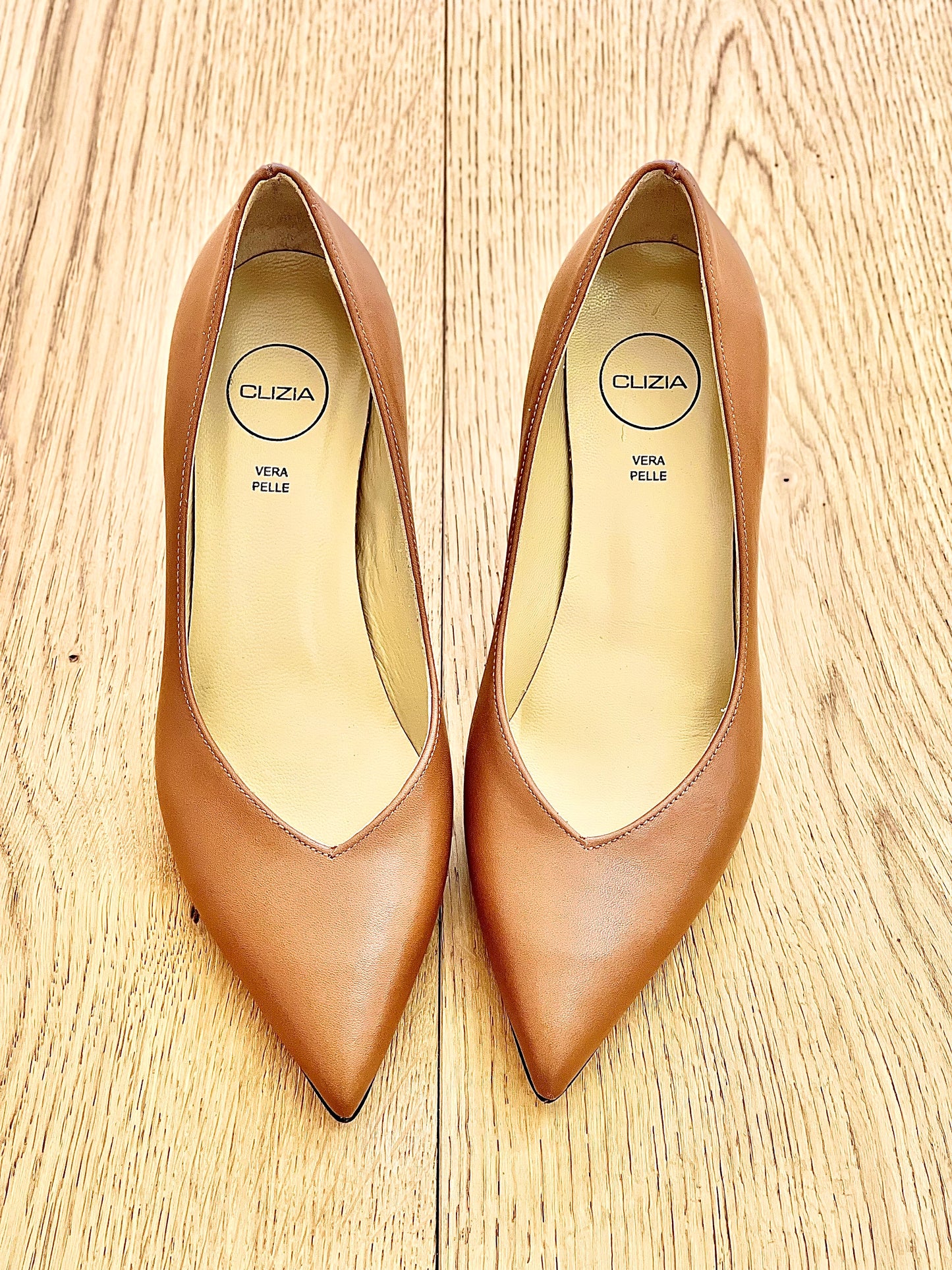 SUSAN COGNAC LEDER