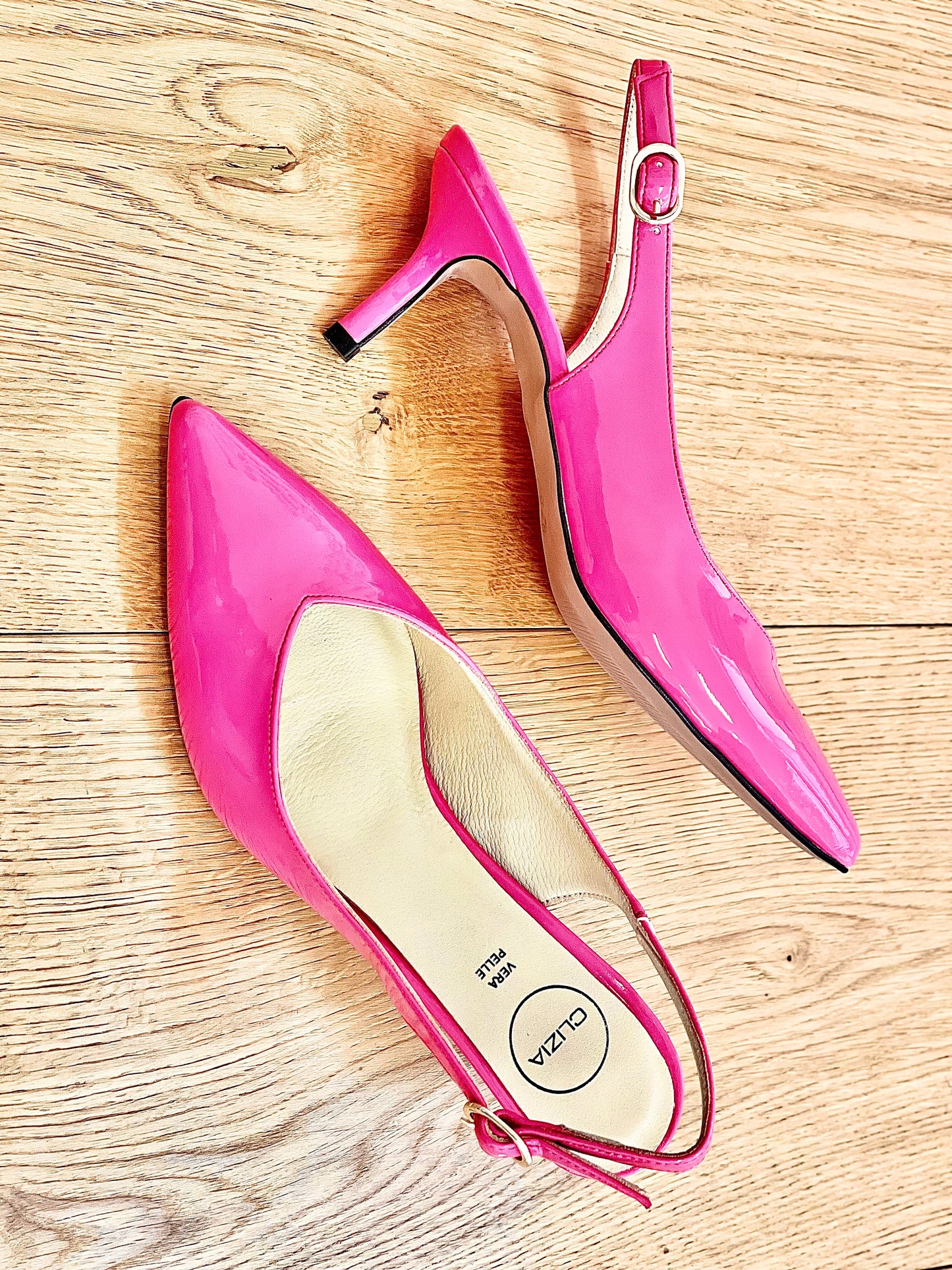 TANIA FUCHSIA LACKLEDER