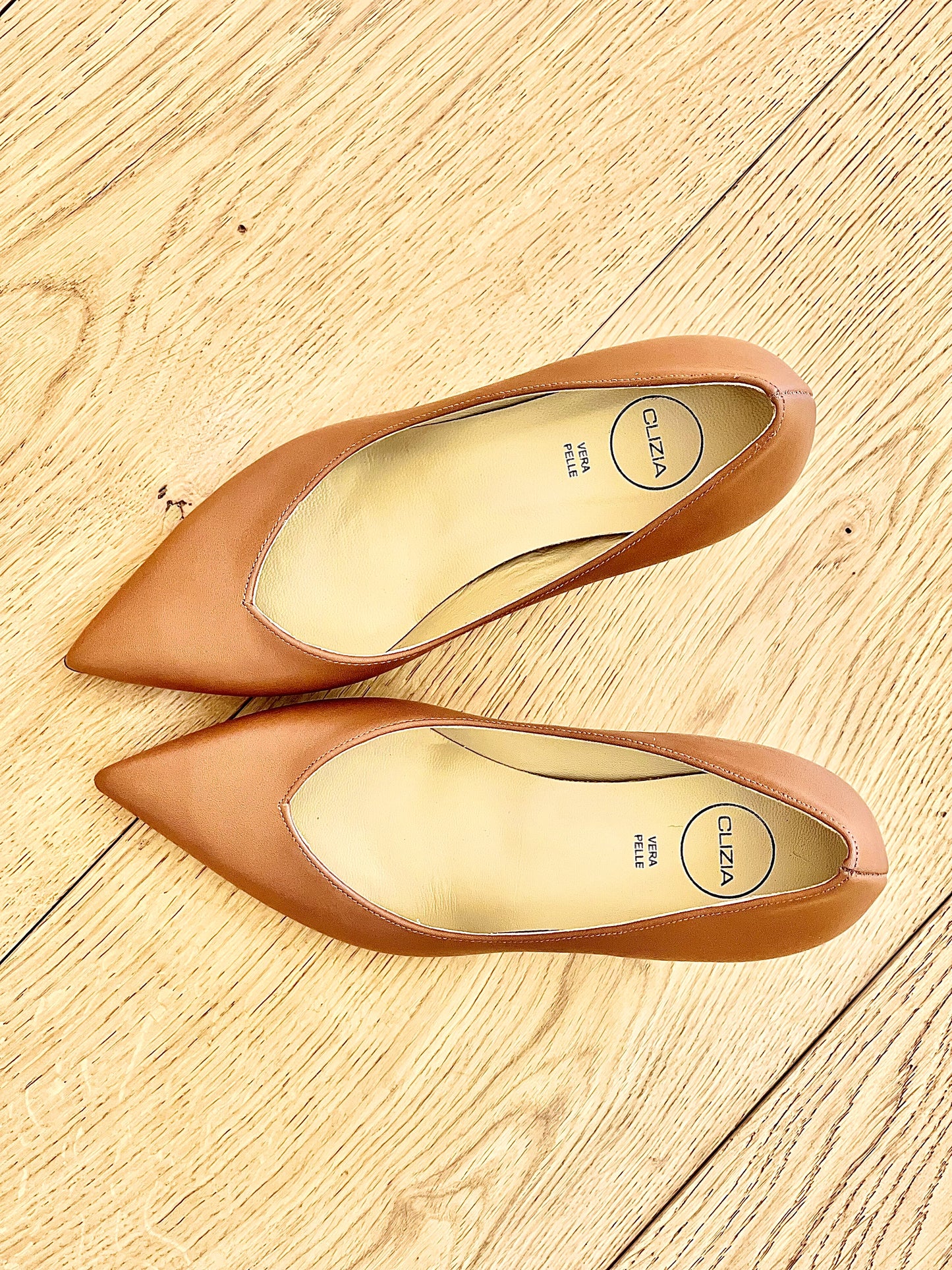 SUSAN COGNAC LEDER
