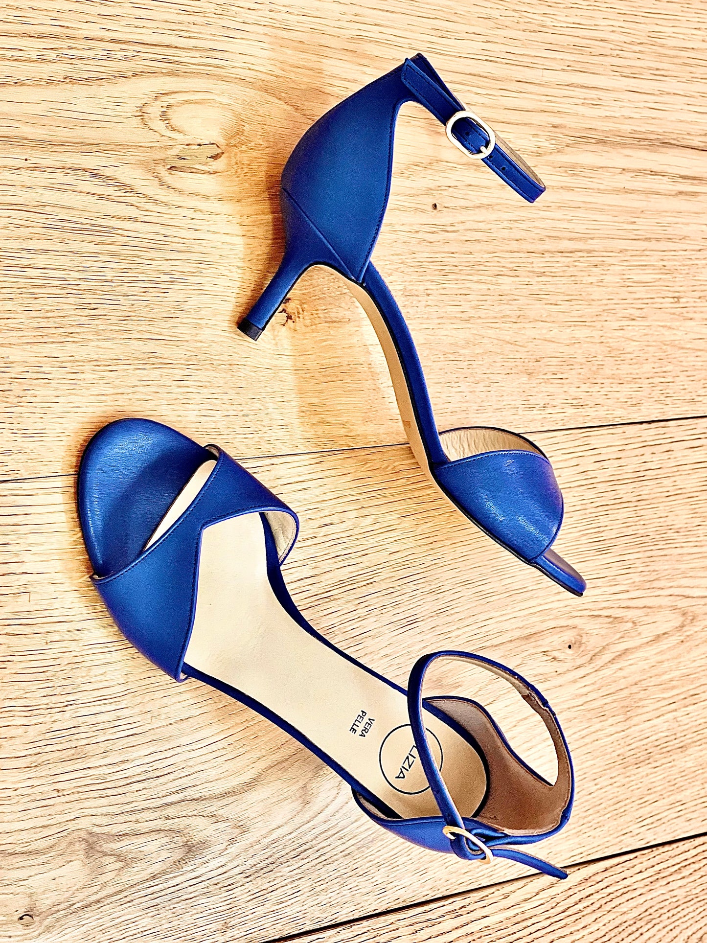 SHYLA LEDER BLUETTE
