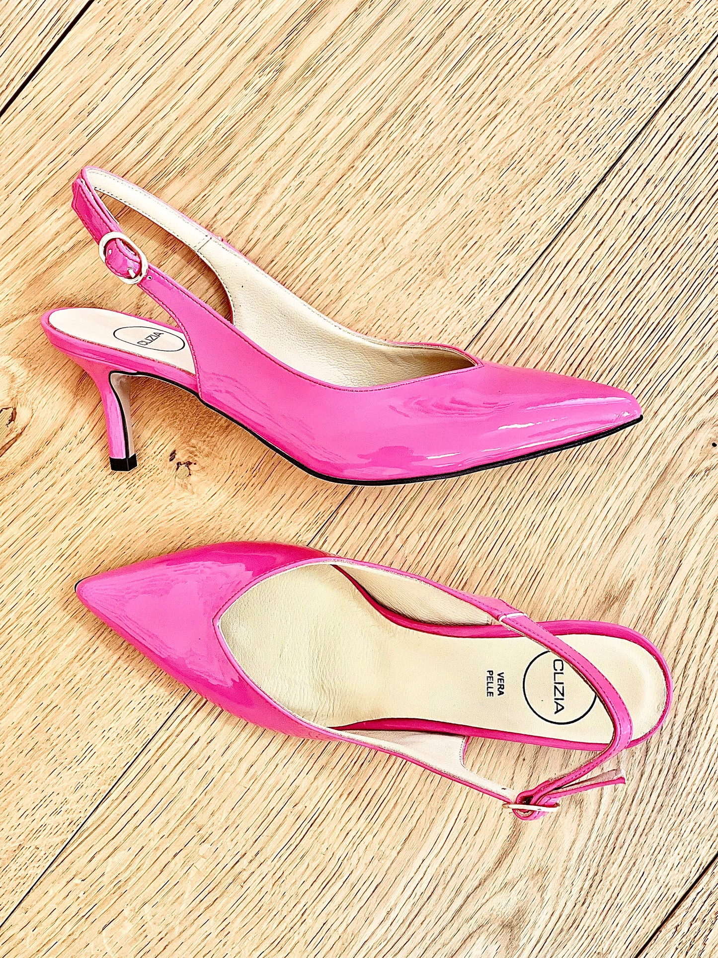 TANIA FUCHSIA LACKLEDER