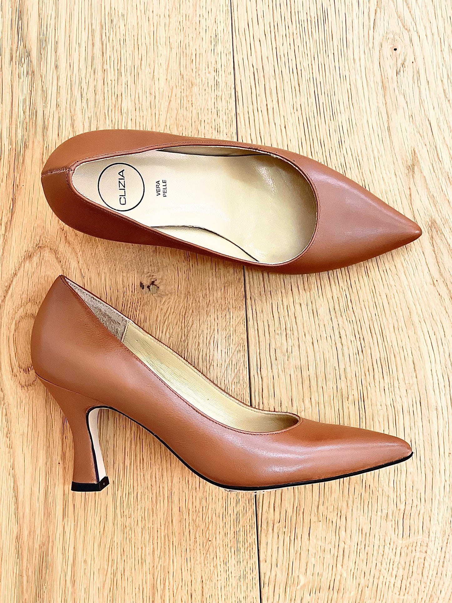 JOAN COGNAC LEDER