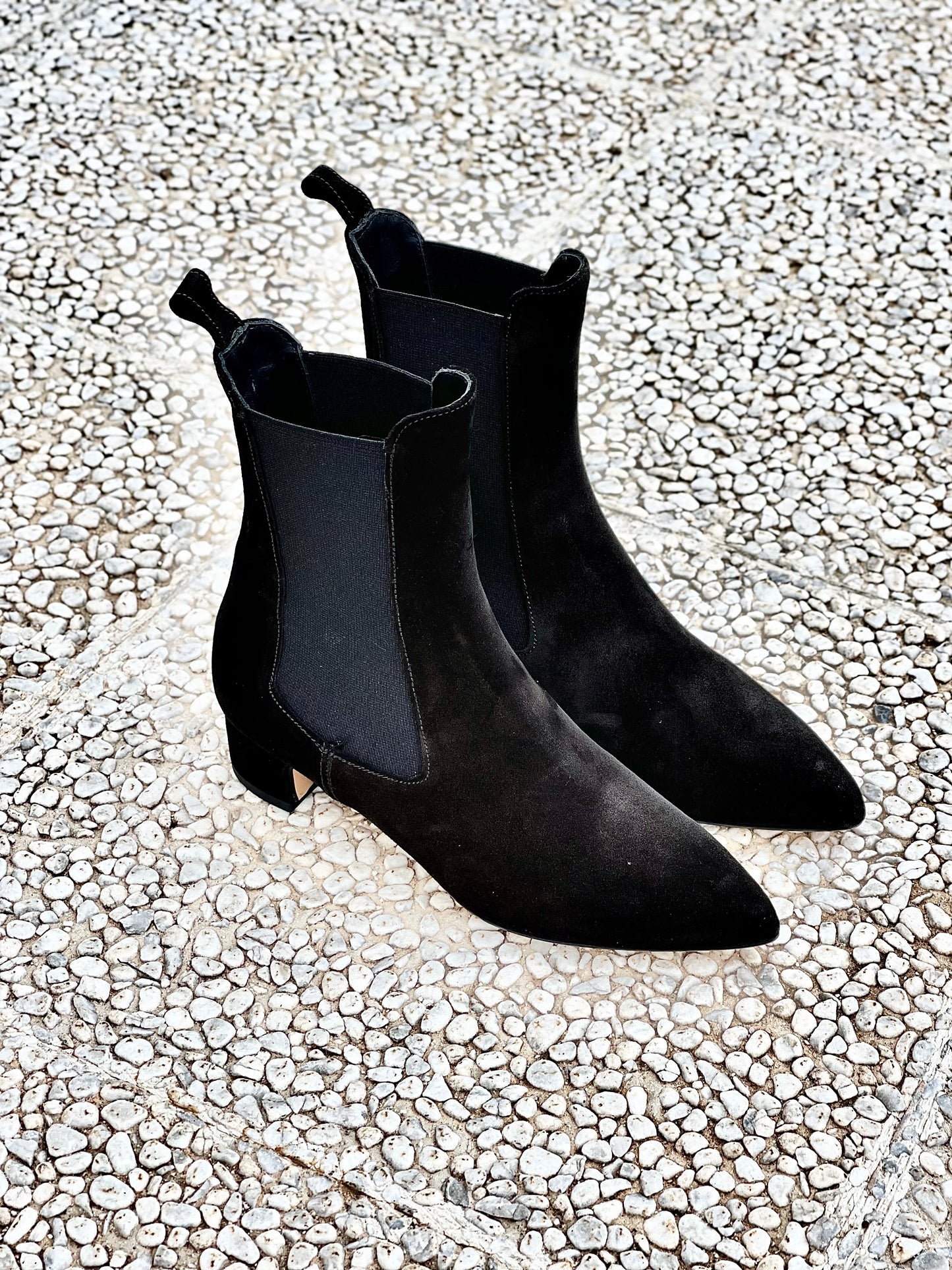 URBANES SCHWARZES WILDLEDER