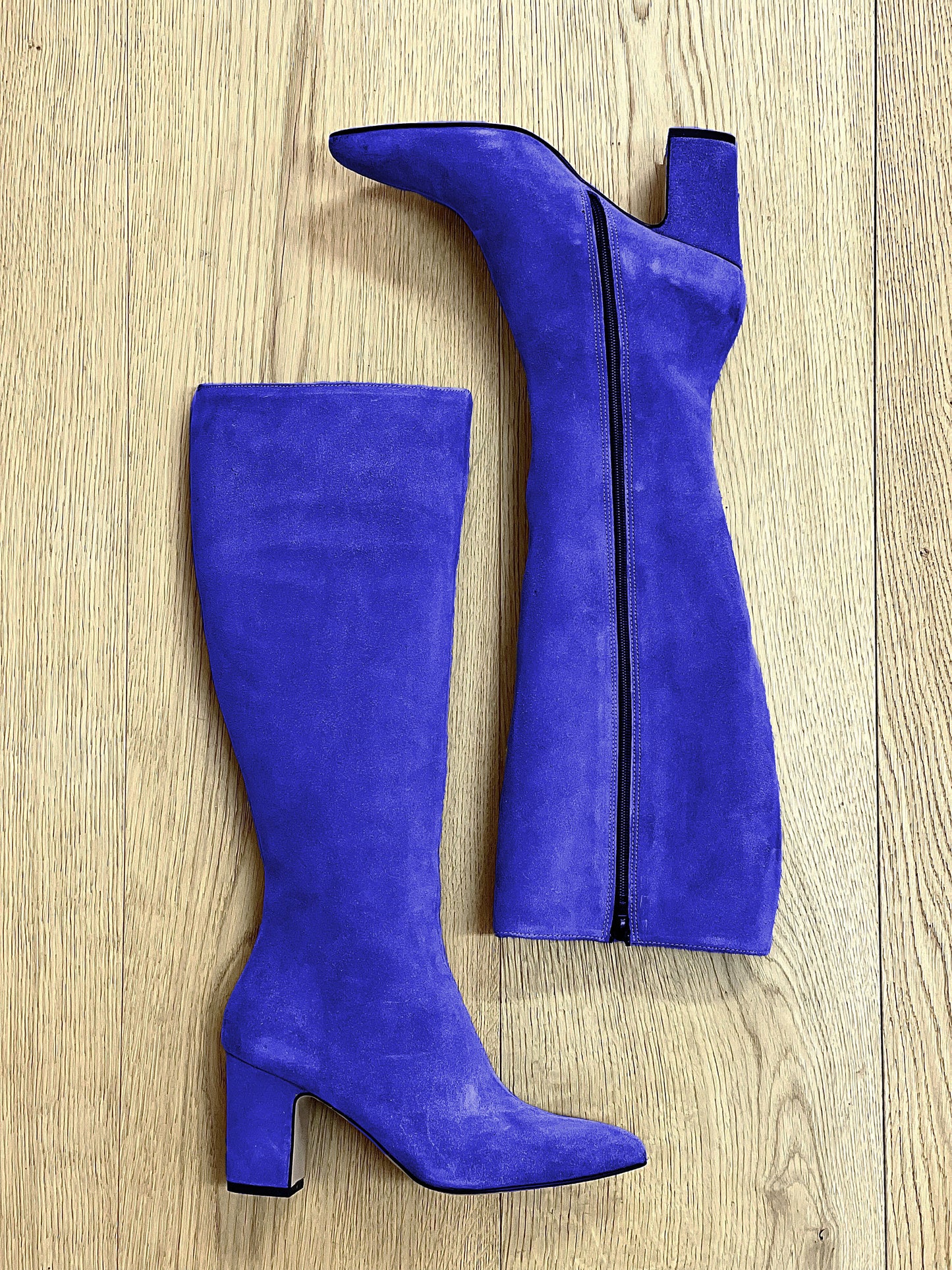 MARKE BLAU WILDLEDER