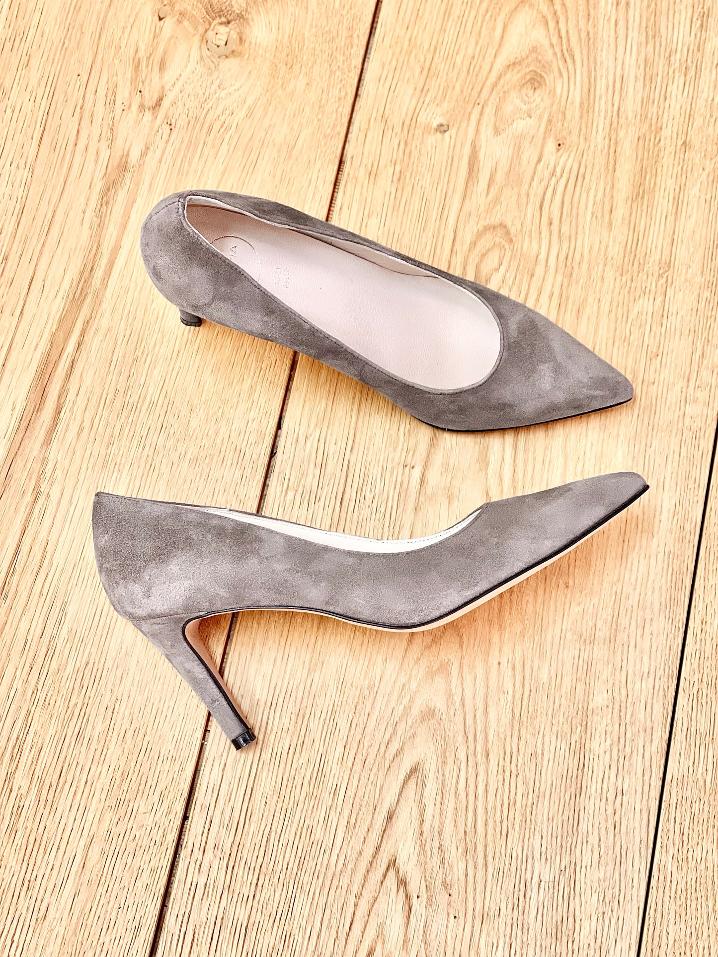 ISA TAUPE WILDLEDER