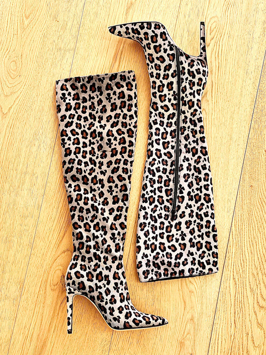 GEFLECKTER SAMTRONNY