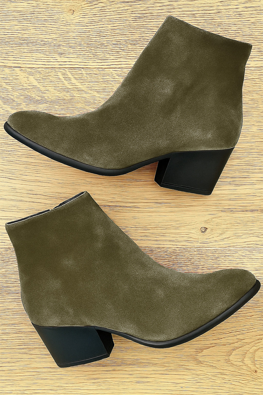 ELISABET ΚΑΜΟΣΙΟ ΚΑΚΙ