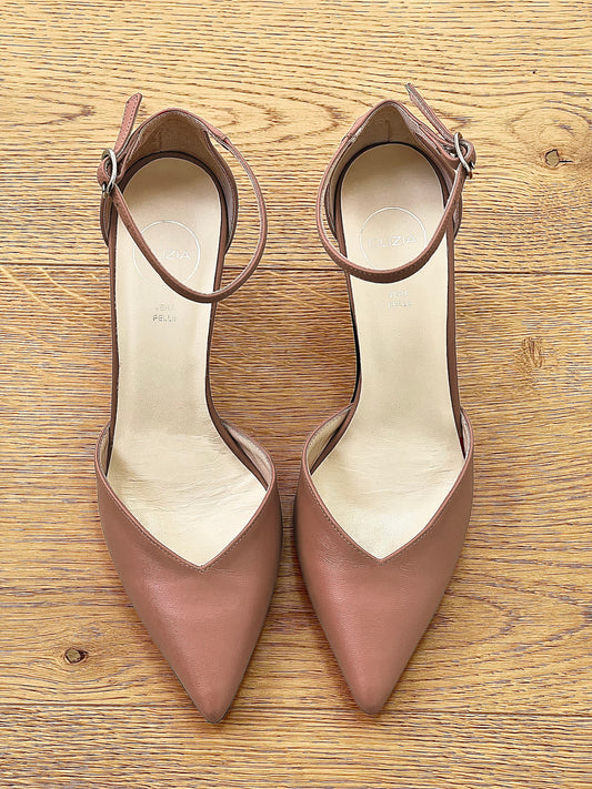 ADA ΓΥΜΝΗ ΔΕΡΜΑ