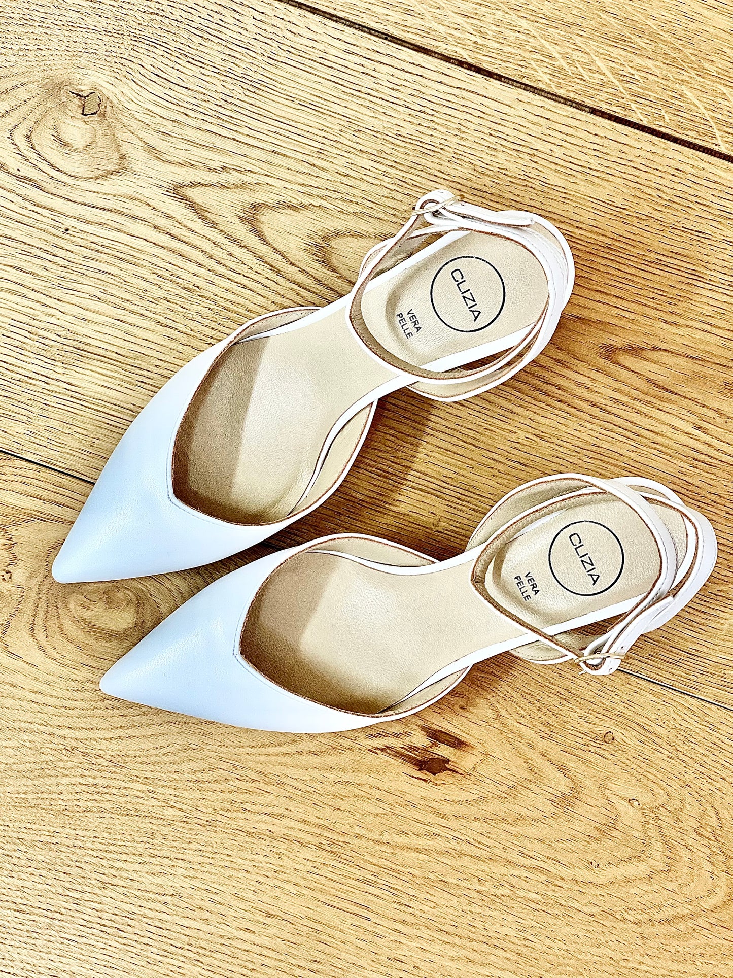 ΜΑΡΓΑΡΕΤΑ ΛΕΥΚΗ