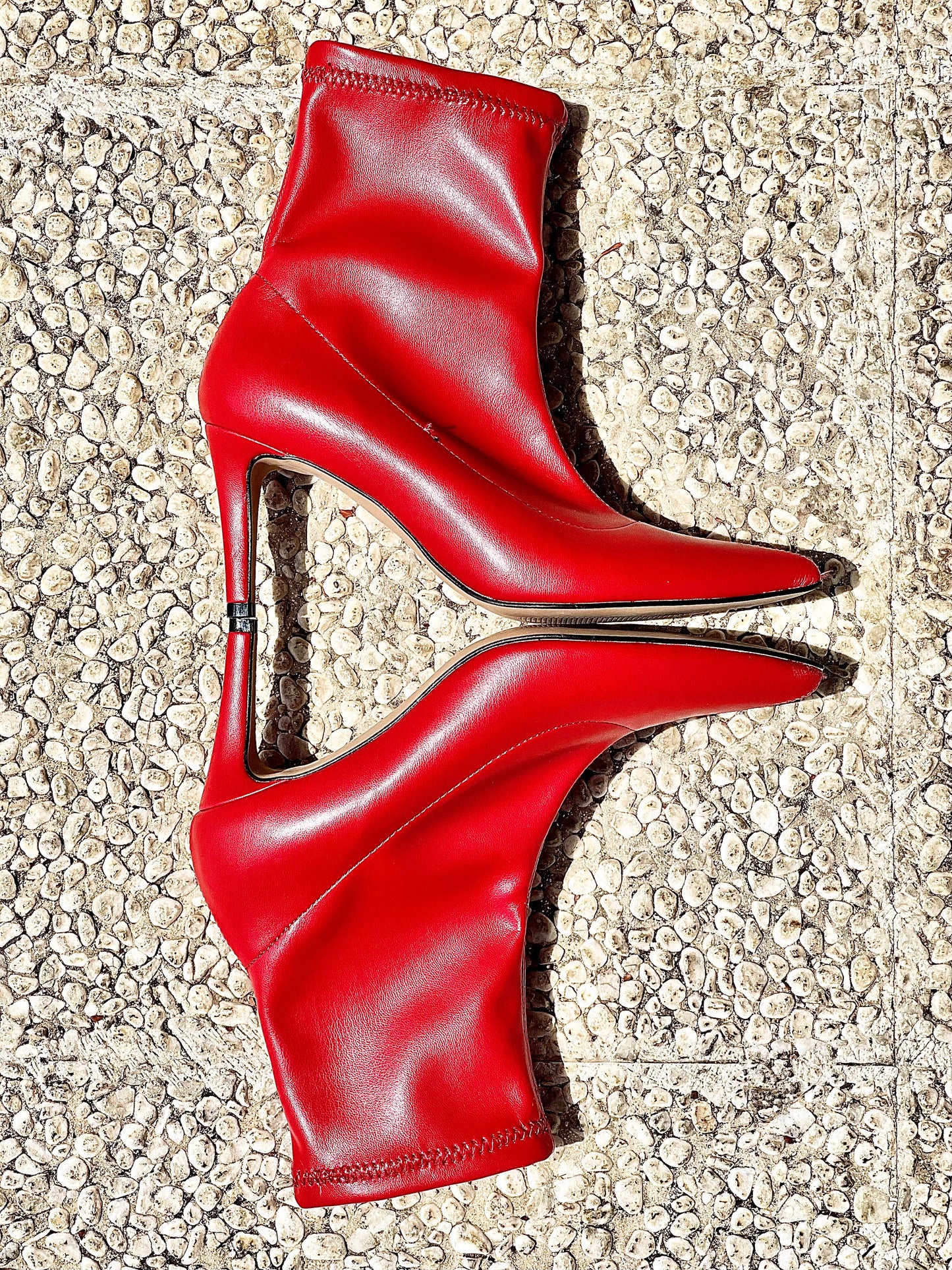 ΓΙΟΥΛΙΑ ΡΟΣΟ