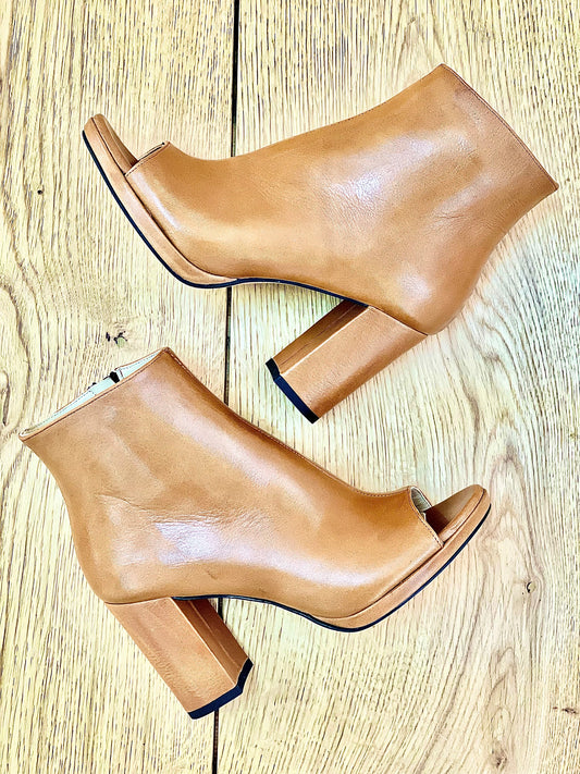 ΑΜΑΖΟΝΙΑ ΚΟΝΙΑΚ