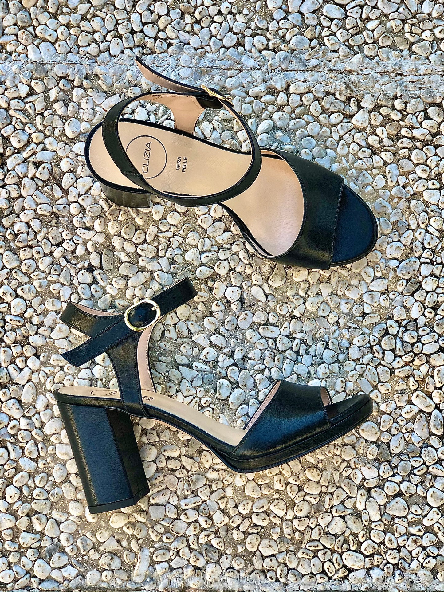 ΜΑΥΡΟΣ ΤΕΡΡΥ