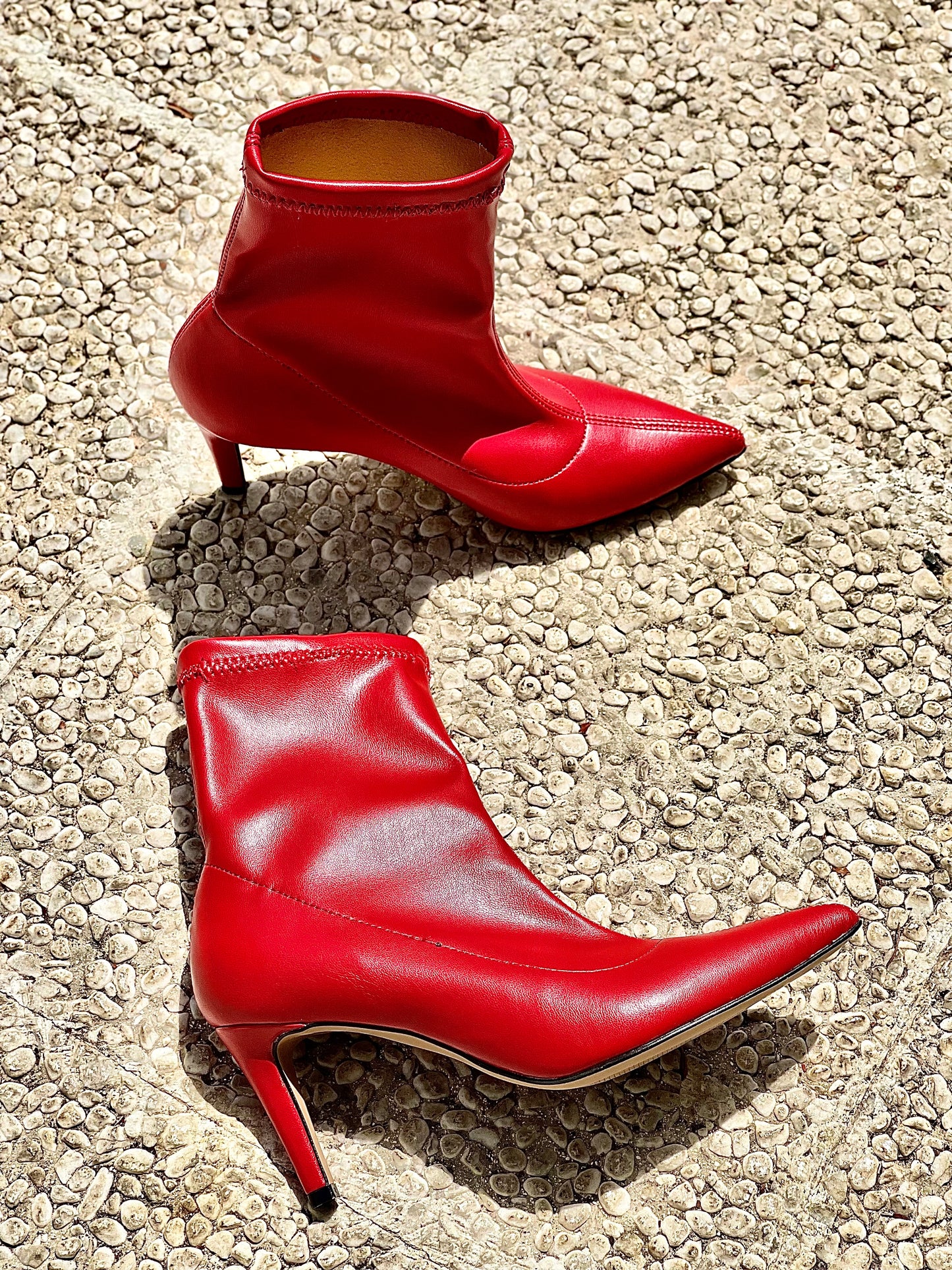 ΓΙΟΥΛΙΑ ΡΟΣΟ