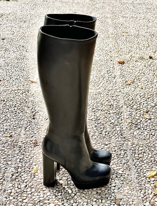 ΜΑΥΡΟ ΘΙΒΕΤ