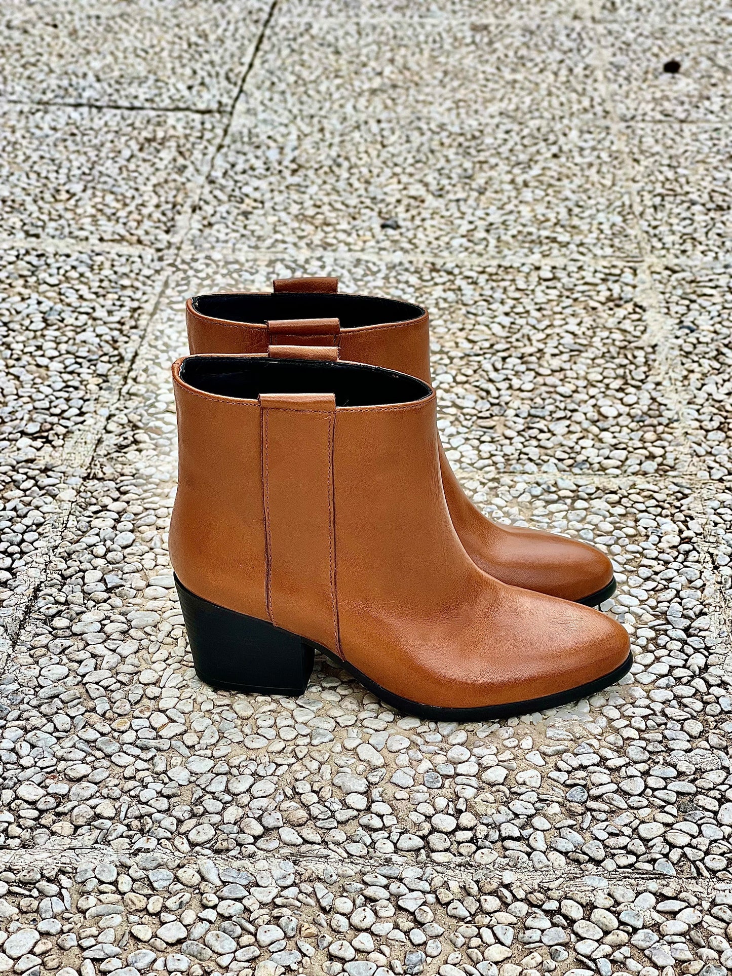 ΤΕΣΣΑ ΚΟΝΙΑΚ