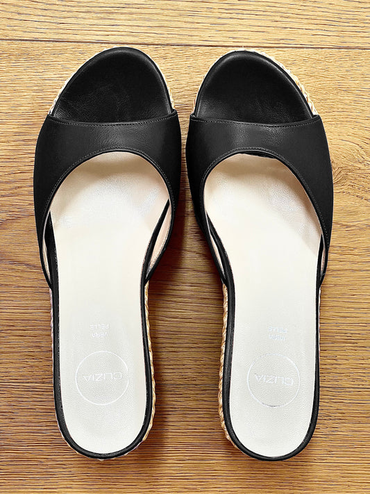 VENUS BLACK