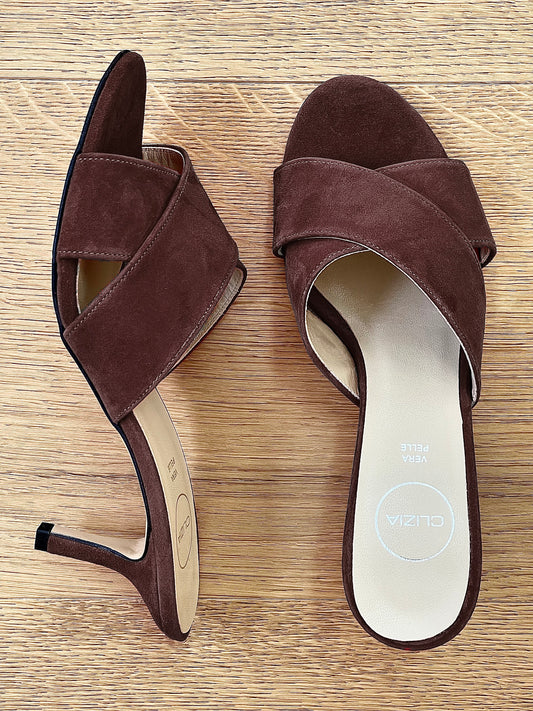 BROWN SUEDE ZURI