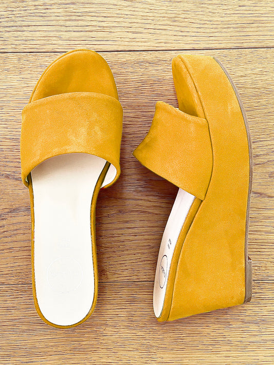 ARON YELLOW SUEDE