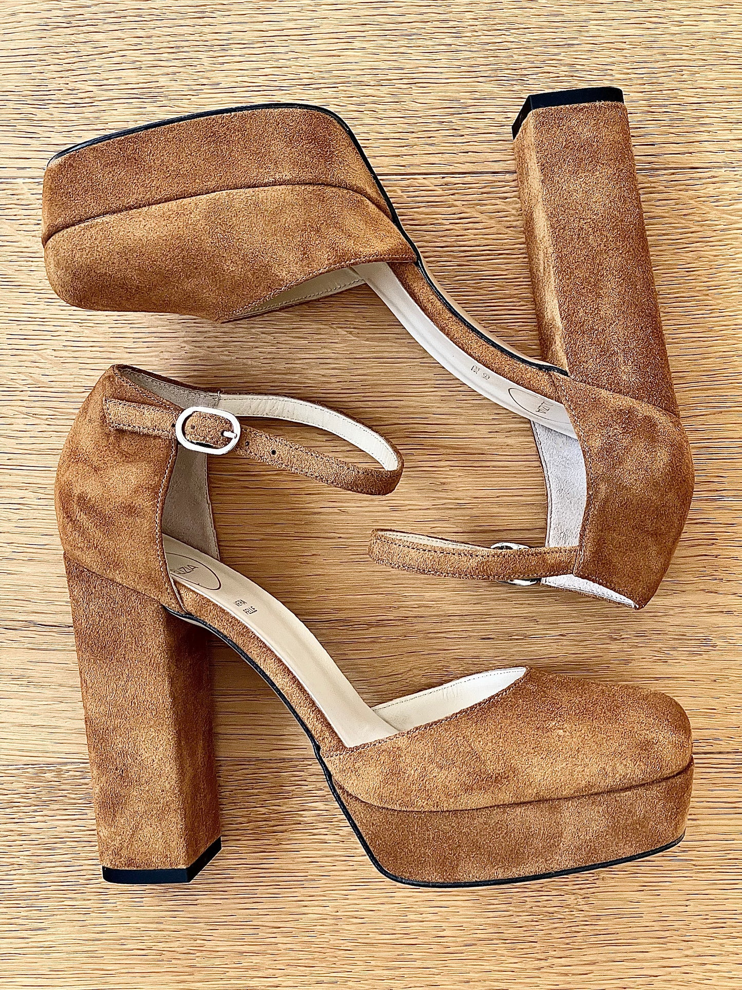 IKO SUEDE LEATHER