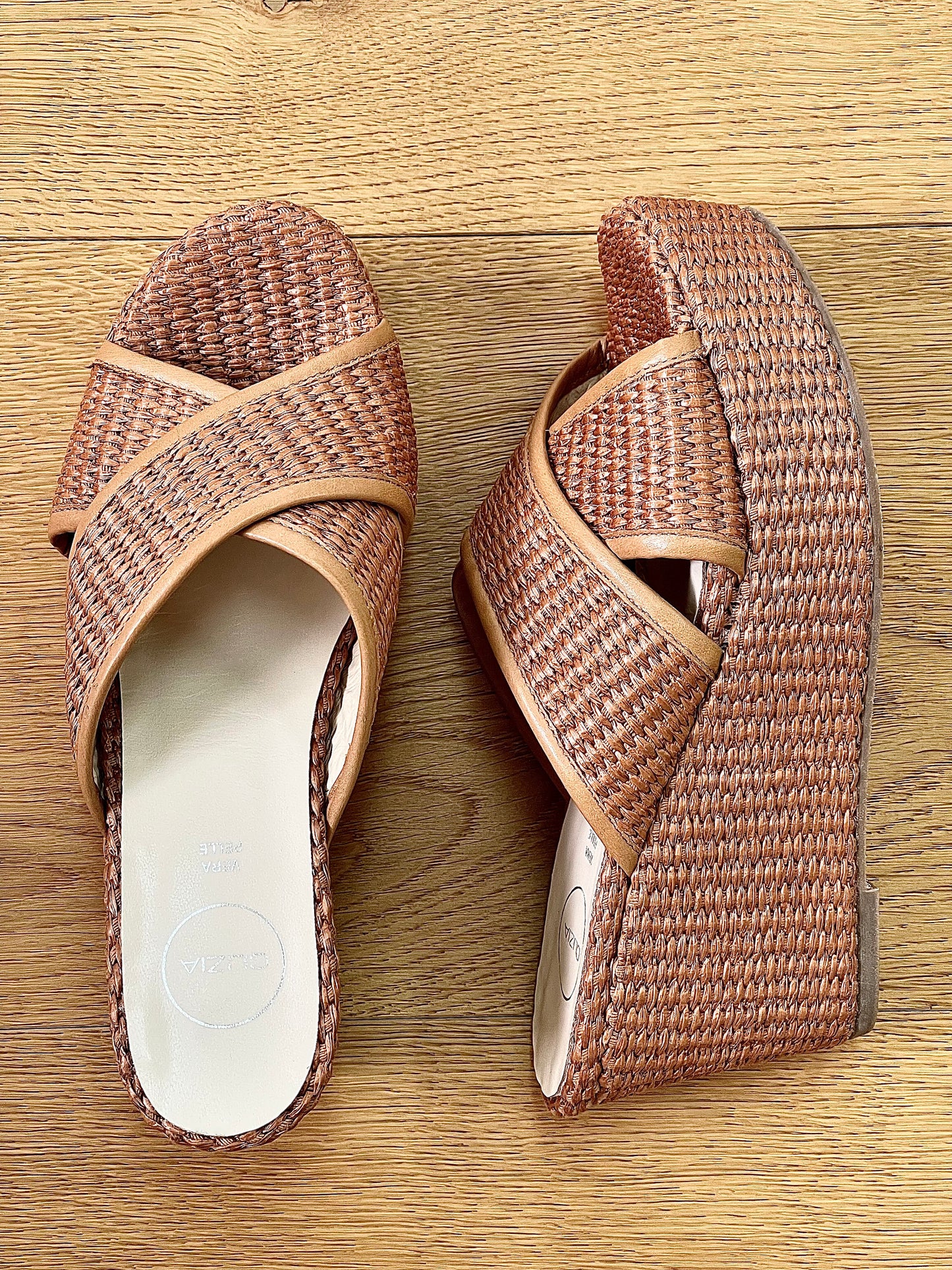 RUDY RAFFIA LEATHER