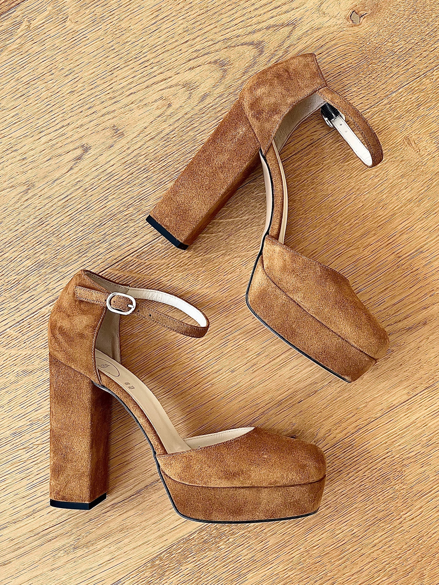 IKO SUEDE LEATHER