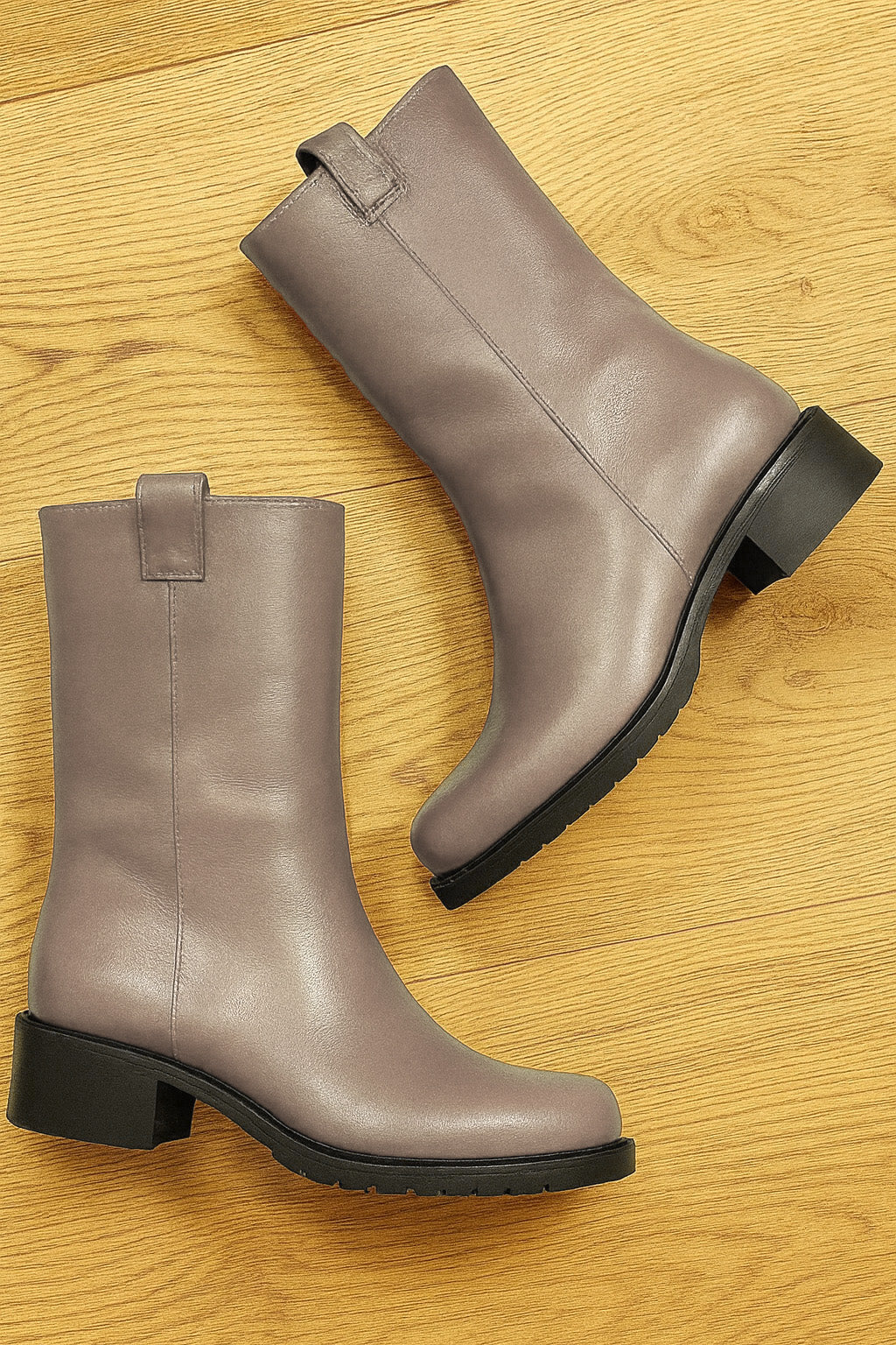 TAUPE LEATHER ATLAS