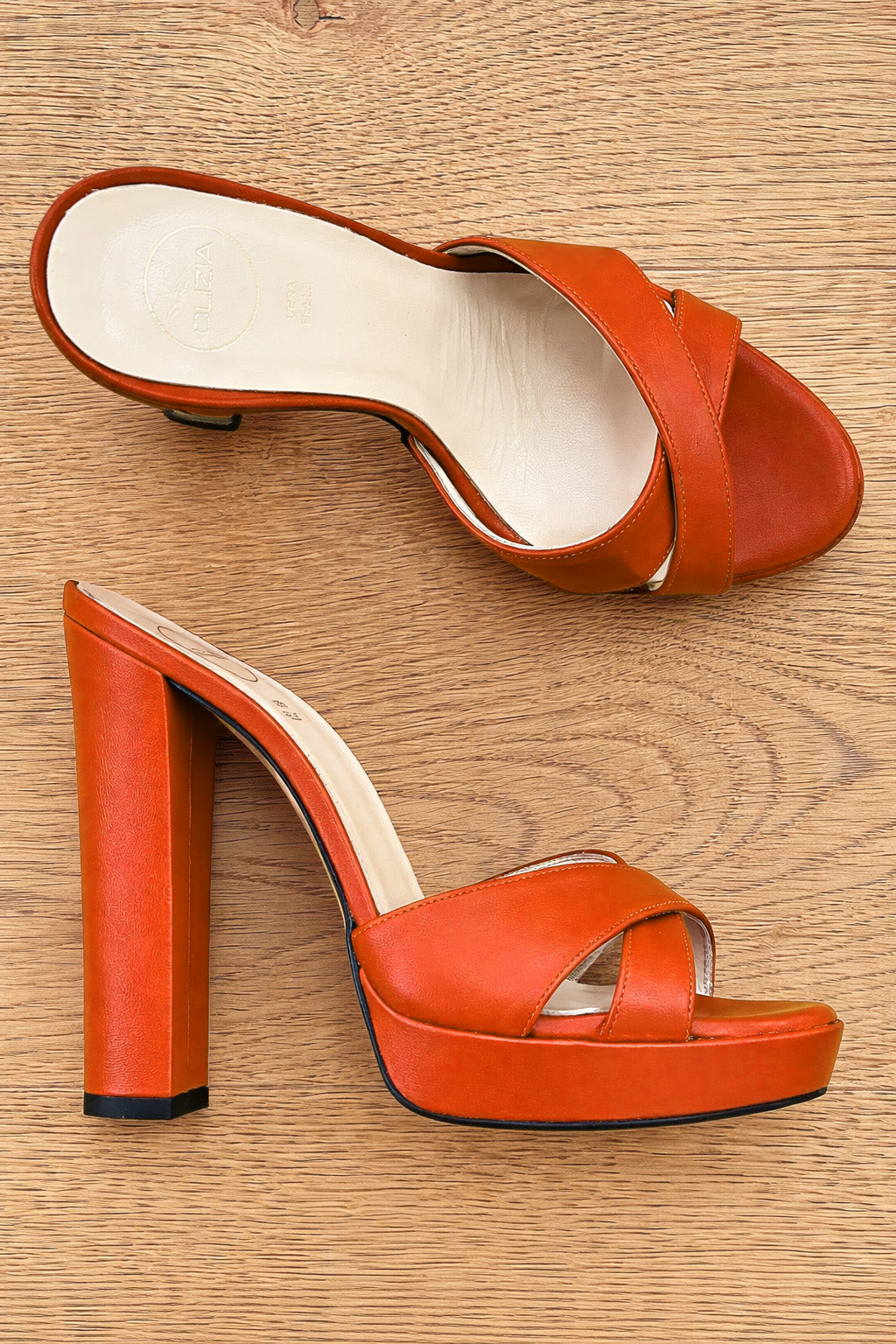 GAEL ORANGE LEATHER